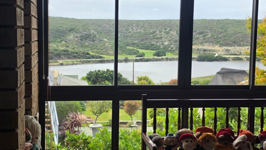 4 Bedroom Property for Sale in Stilbaai Wes Western Cape